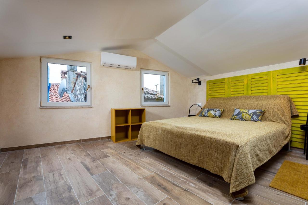 Appartamento Casa Wau Rovigno Esterno foto